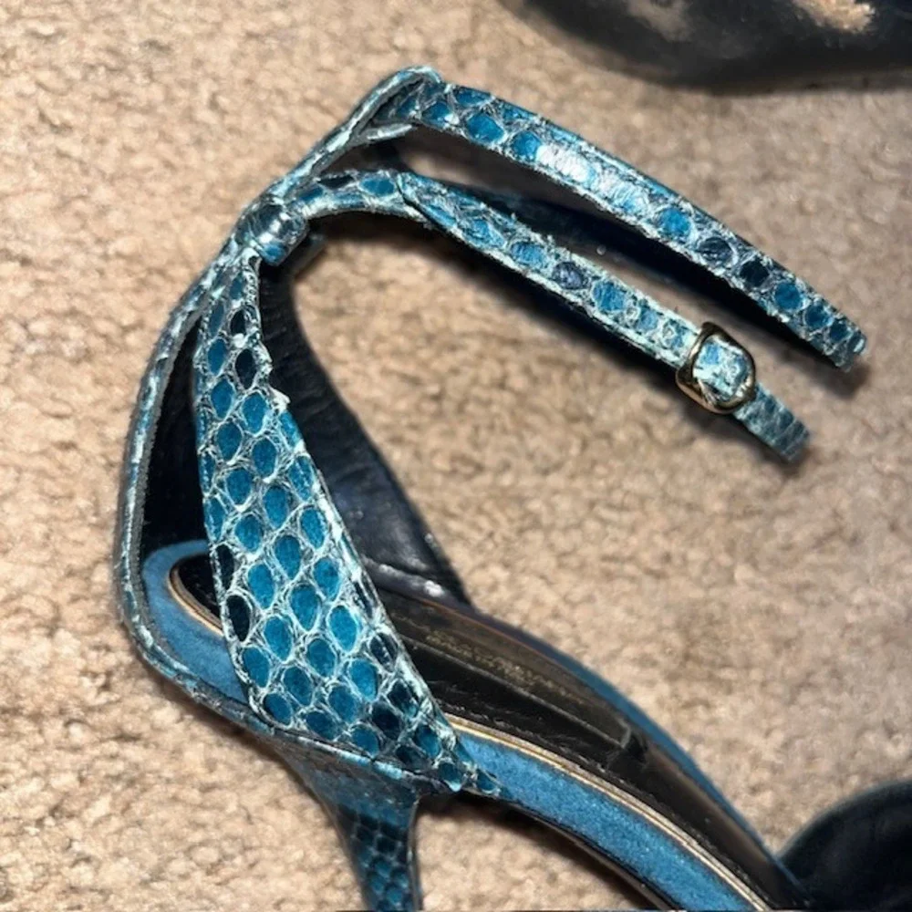 Dolce & Gabbana‎ Snakeskin Ankle Strap Peep Toe Stiletto High Heel Pump Teal 40